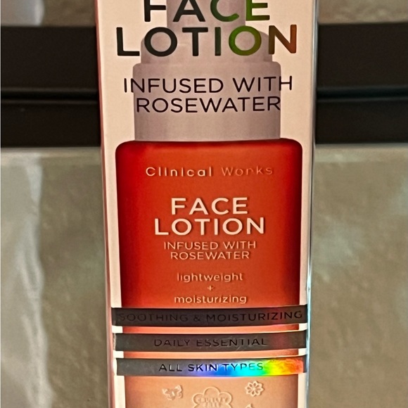 Clincial Works Face Lotion infused with Rosewater lightweight & moisturizing NIB - Picture 2 of 8